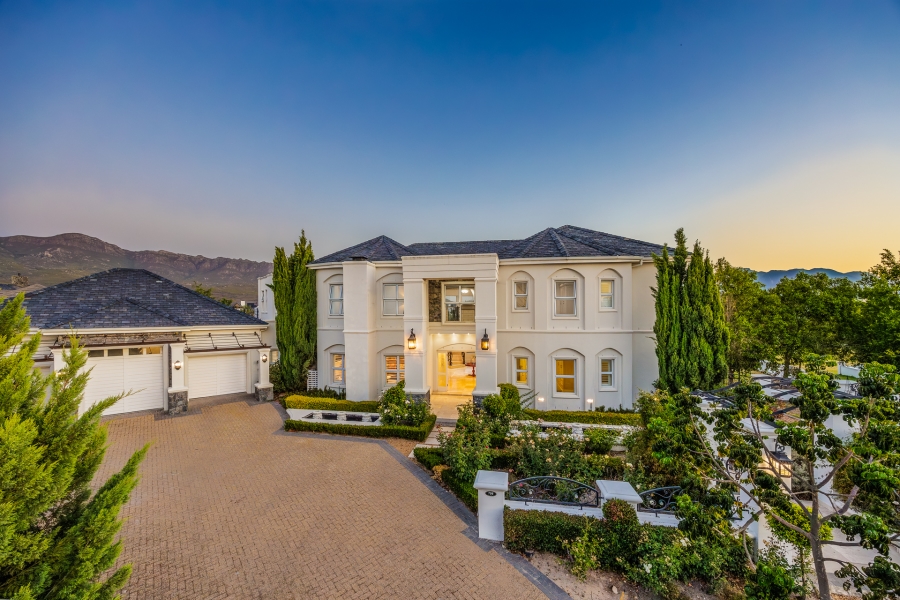 5 Bedroom Property for Sale in Val De Vie Estate Western Cape